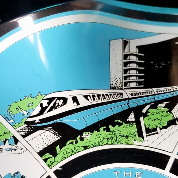 Vintage Walt Disney World MAGIC KINGDOM Blue Souvenir Glass Candy Plate - Picture 9 of 9